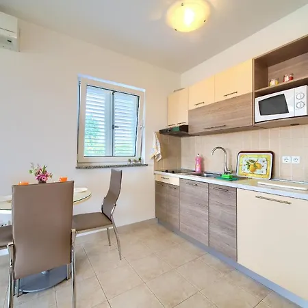 Ivica Krk Island Apartament
