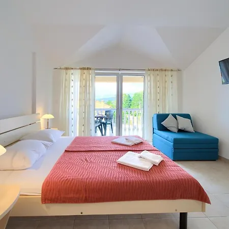 Apartment Apartments Ivica Krk Island Silo (Krk)